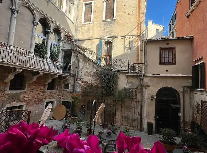 Corte Del Doge Di Rialto